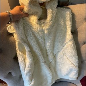 Zaia Sleeveless Sherpa Vest